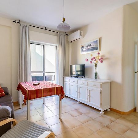 Apartamento Familiar Maria Auxiliadora 塞维利亚 外观 照片