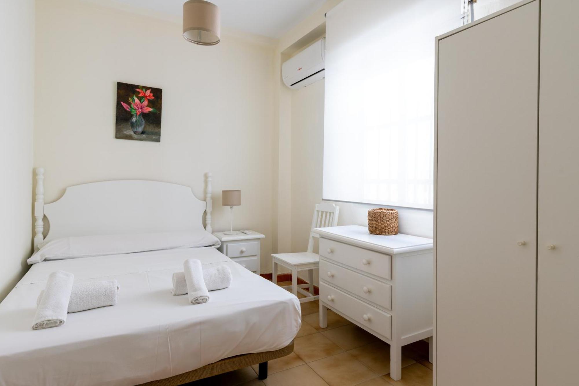 Apartamento Familiar Maria Auxiliadora 塞维利亚 外观 照片