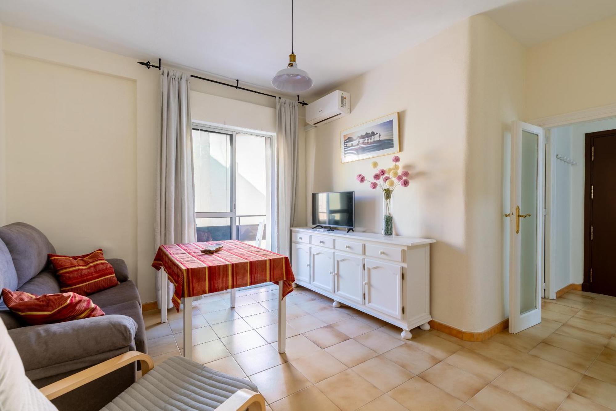 Apartamento Familiar Maria Auxiliadora 塞维利亚 外观 照片